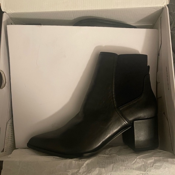 Aldo Shoes - NIB ALDO Womens Boots Sz 10